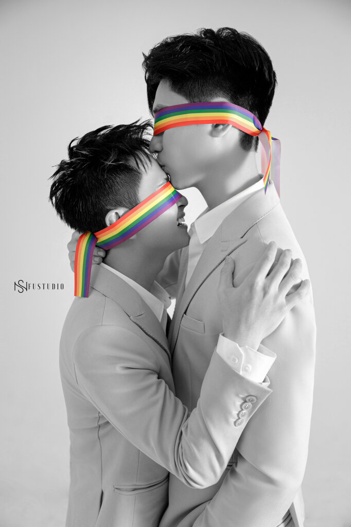 LOVE IS LOVE - TÒNG & FỆ