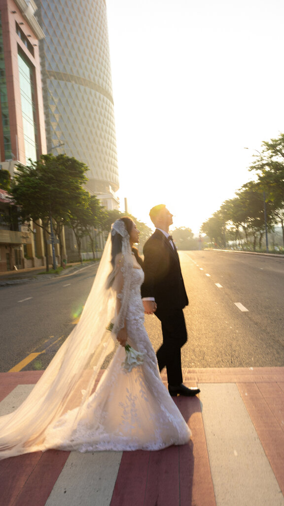 PRE-WEDDING | SAI GON | ALYSSA SOLIS & HUNTER LABOY